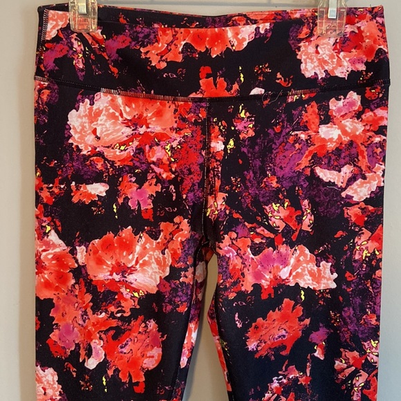 Fabletics leggings - Picture 2 of 4